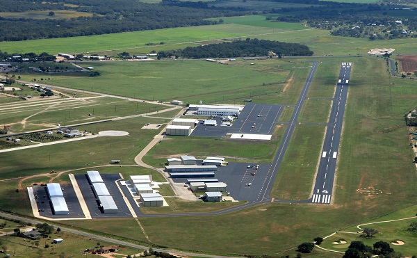 Fredericksburg Gillespie County repülőtéren lesz a Magnus Aircraft új központja