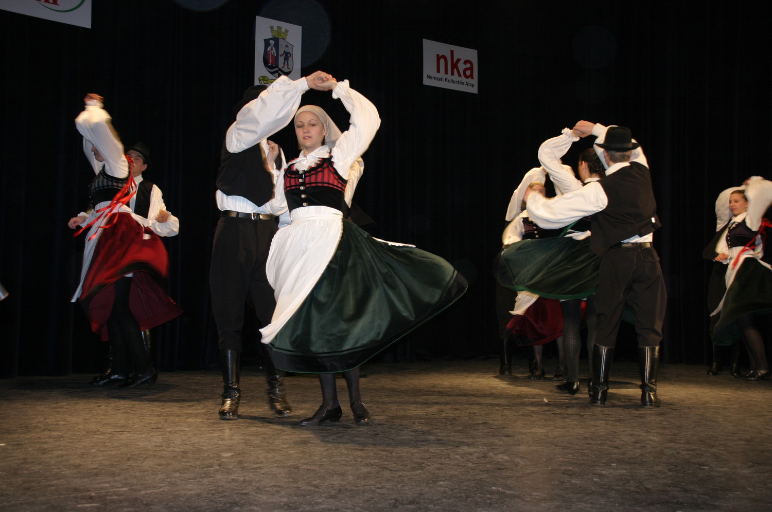 Ifjúsági Néptáncgála ezer szereplővel
