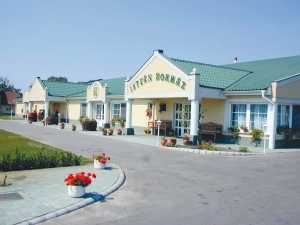 6200 Kiskőrös, Izsáki u. 10. Tel./fax.: 003678511070 istvanborhaz@emitelnet.hu www.istvanborhaz.hu GPS koordinaták: 46°37'50.83