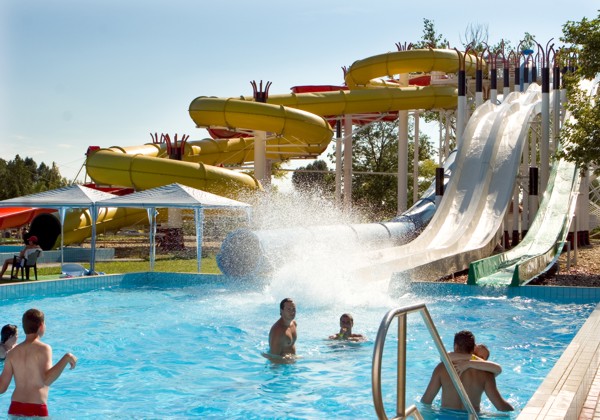 kecskemet_elmenyfurdo_csúszdapark 2010 online hírek