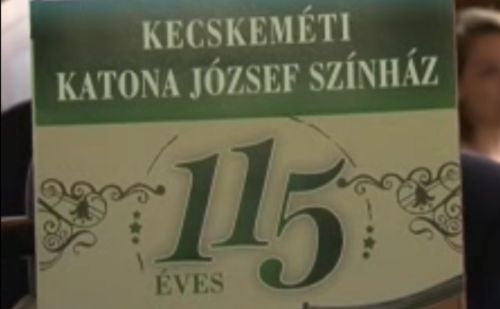 Tananyag lett a színházlátogatás