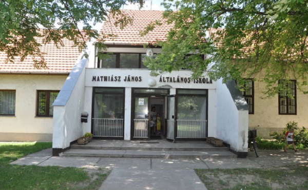 Általános iskolai és bölcsődei fejlesztés