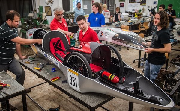 A kecskeméti Kandó Kálmán középiskola csapata is indul a Shell Eco-marathon Europe 2017 versenyen