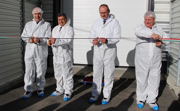 Keltető üzemet avattak Jánoshalmán