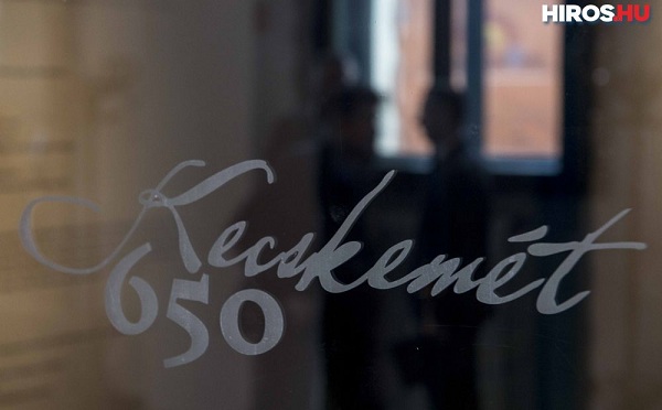 Kecskemét elmúlt 650 éves történetéről nyílt kiállítás