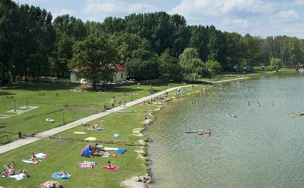 A Soltvadkerten található Vadkerti-tó több lépcsőben újul meg - forrás: bacskiskun.hu