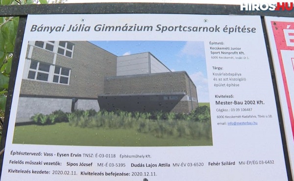 Jól halad a Bányai Gimnázium sportcsarnokának építése