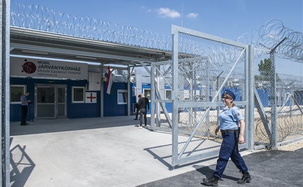 A kiskunhalasi járványügyi mobil kórház két és fél hét alatt készült el