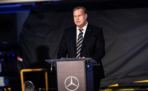 Óriási összeget fordít a Mercedes elektromos autók gyártására 