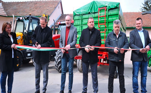 Új üzemet avattak Madarason