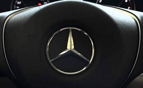 Csúcstechnológiás gyárat avatott a Mercedes